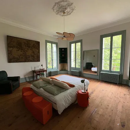 Votre Chateau La Capelle Dans Les Vignes Arveyres