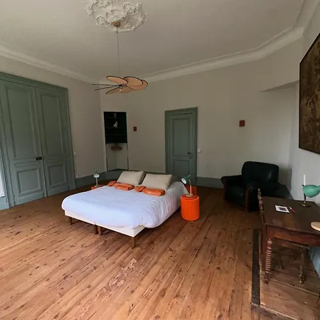 Votre Chateau La Capelle Dans Les Vignes Arveyres